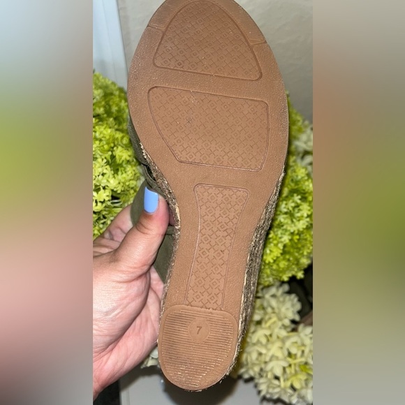 TORY BURCH Bailey Wedge Olive Green Espadrille Sandals - Picture 13 of 15